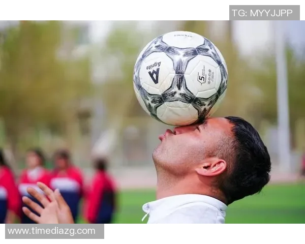 足球明星与棋艺的碰撞谁是绿茵场上的棋盘高手